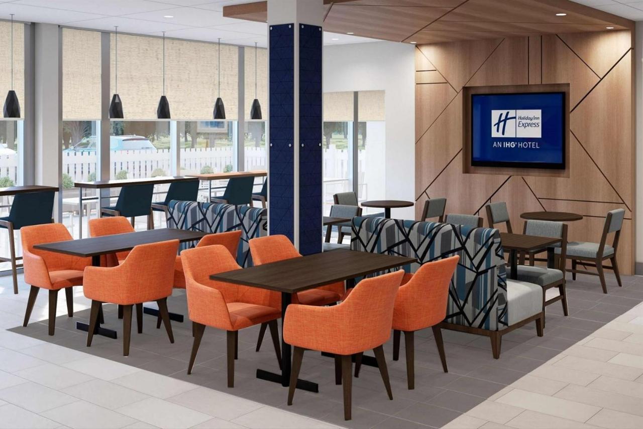 Holiday Inn Express & Suites - Hollister By Ihg 외부 사진