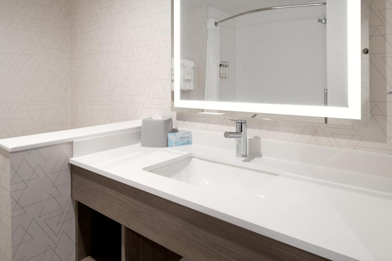 Holiday Inn Express & Suites - Hollister By Ihg 외부 사진