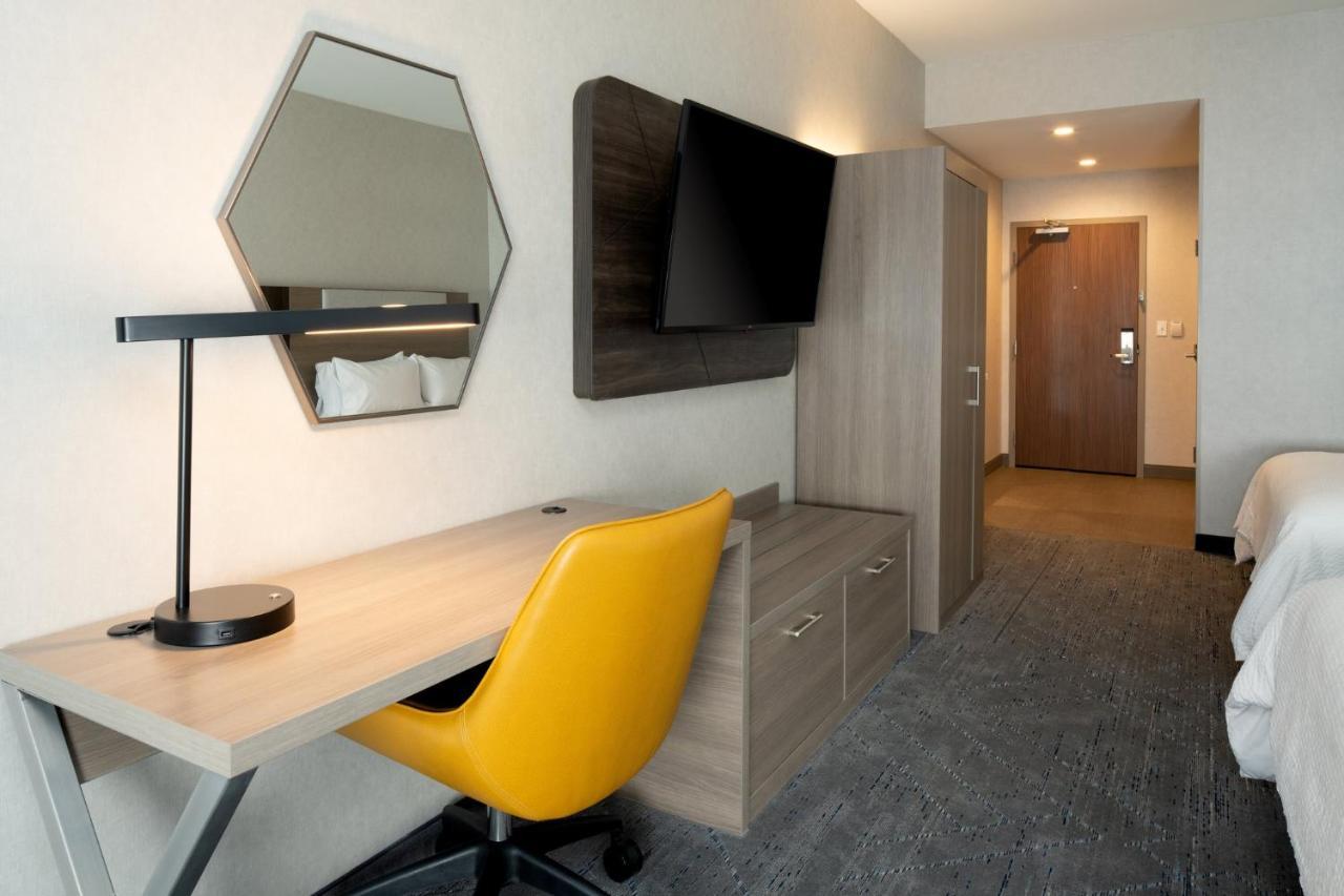 Holiday Inn Express & Suites - Hollister By Ihg 외부 사진