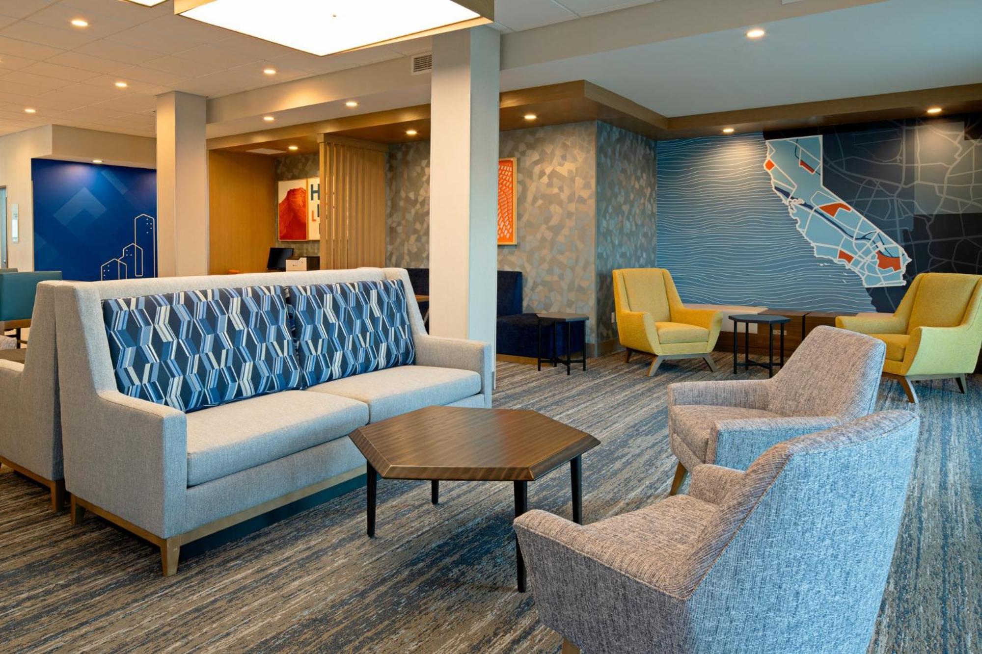 Holiday Inn Express & Suites - Hollister By Ihg 외부 사진